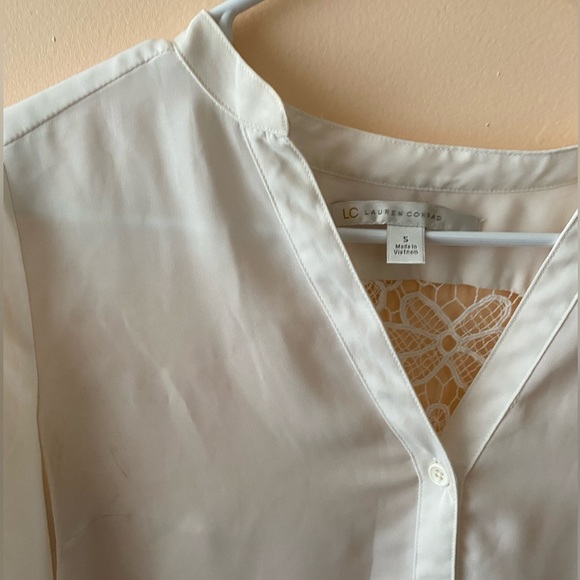 Lauren Conrad White Button Down Blouse Size S - Picture 6 of 6